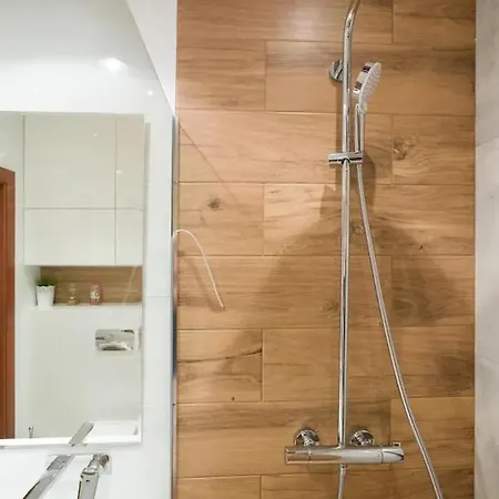 Modern And Comfortable With A Bedroom * Krakow